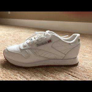 Basically new rebook Harmon sneakers